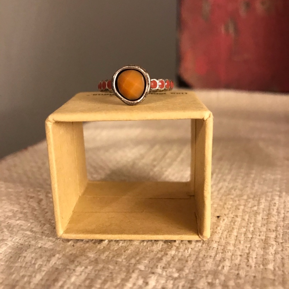 Ring - Picture 3 of 3
